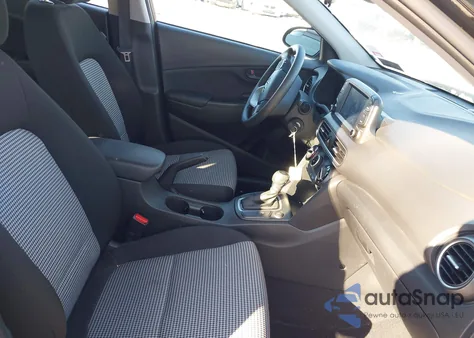 2021 Hyundai Kona Se z USA, uszkodzony, nr VIN KM8K1CAA3MU746077